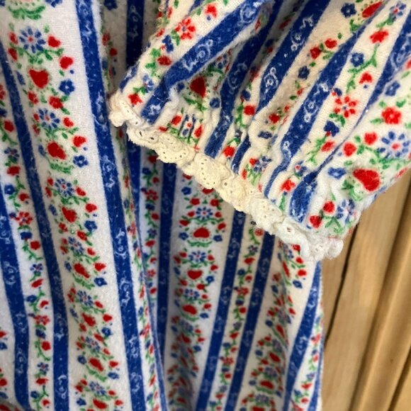 Lanz of Salzburg Womens Tyrolean Heart Floral Nightgown Size Medium White SP EXC - Picture 7 of 12